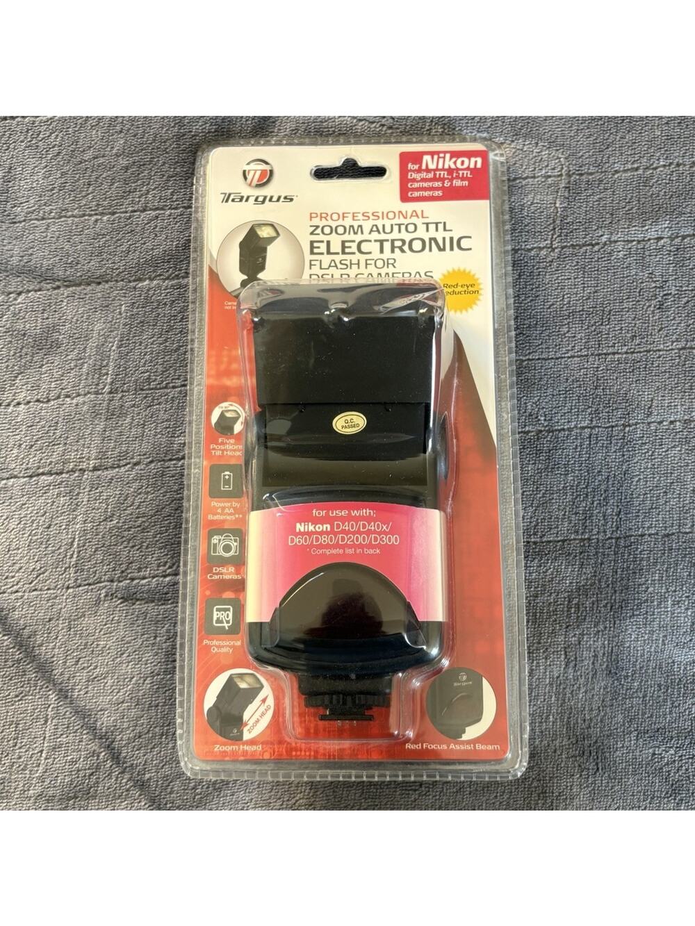 Targus TG-DL80N Professional Zoom Auto TTL Electronic Flash for Nikon DSLR